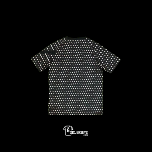 France Black & White Concept 25'